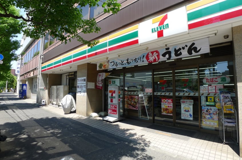 セブンイレブン(コンビニ)まで144m ＹＳＫⅤマンション