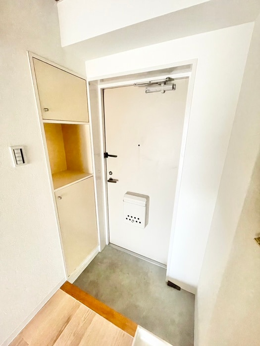 玄関 ﾗｲｵﾝｽﾞﾏﾝｼｮﾝ大和中央（409）