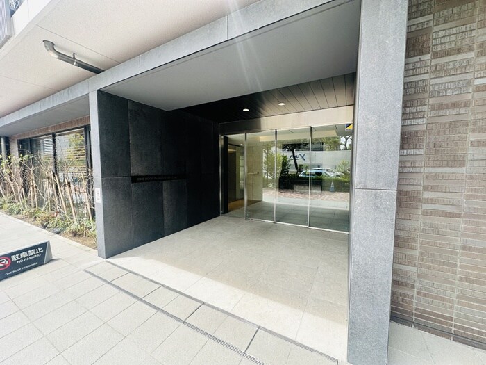 エントランス部分 ONE ROOF RESIDENCE KIBA EAST