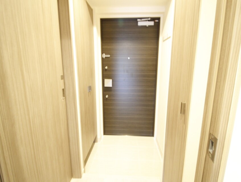 玄関 ONE ROOF RESIDENCE KIBA EAST