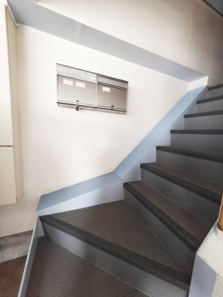 エントランス部分 ドゥ－ファミ－ユ（201）