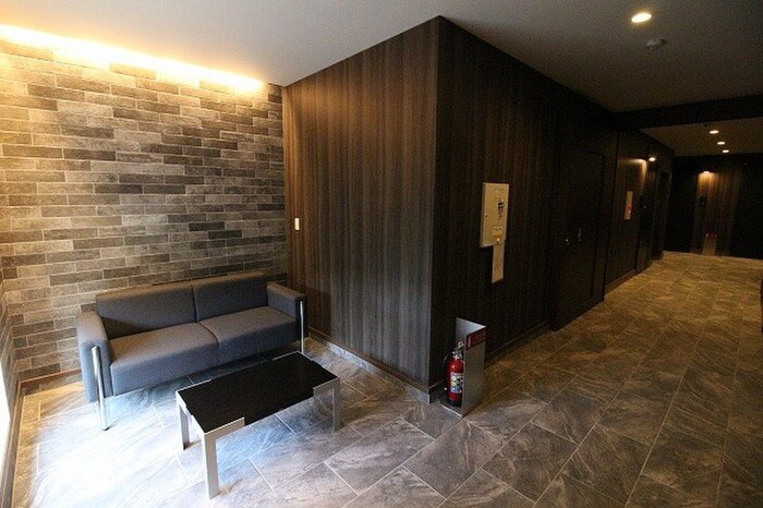 エントランス部分 ドムスベルウッド