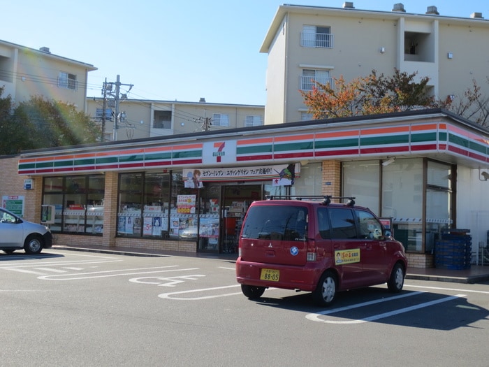 セブンイレブン(コンビニ)まで500m サンフラット