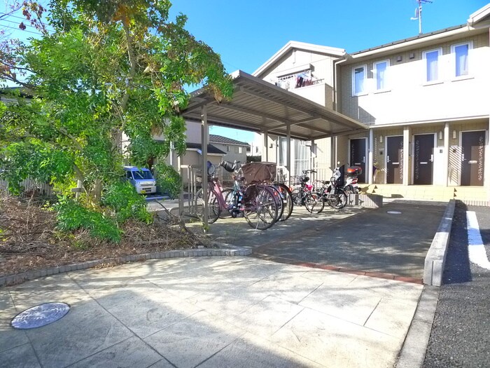 駐輪場 N・K・AガーデンA棟