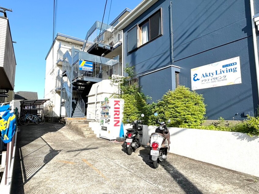 バイク置き場 プレジオ多摩