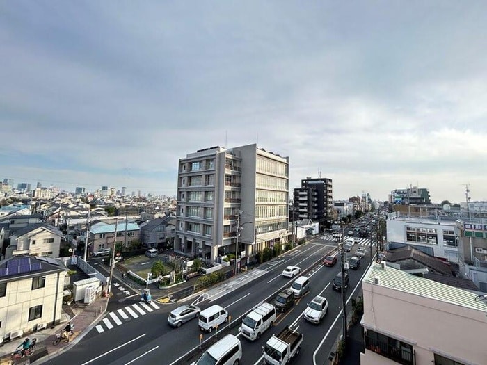 室内からの展望 ウィルテラス新代田