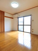 居室 平松ハイツ