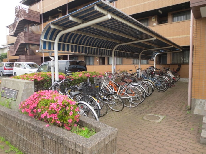 駐輪場 ピオニ－Ⅲ