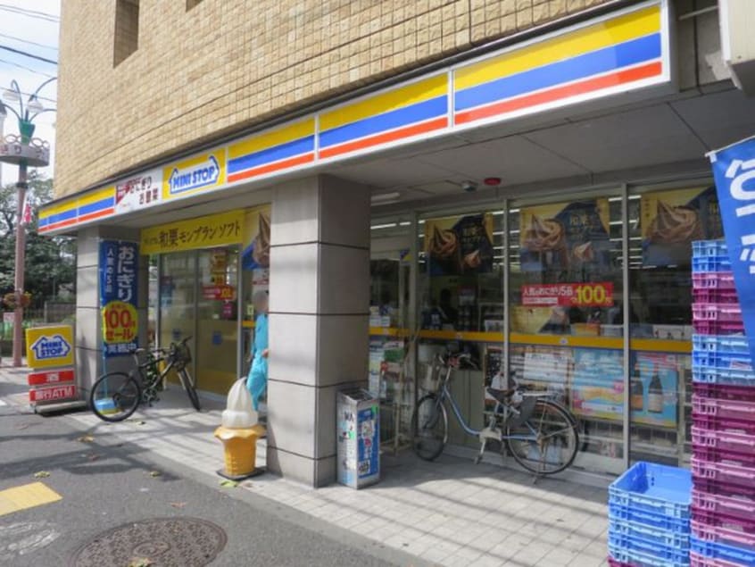 ミニストップ 渋谷本町6丁目店(コンビニ)まで481m FUJISTA幡ヶ谷Ⅴ