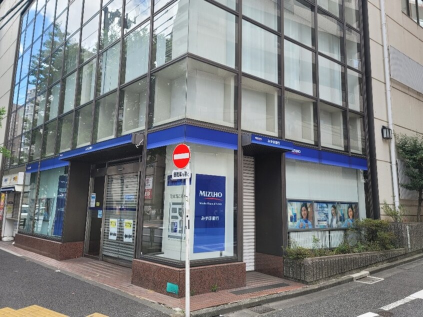 みずほ銀行　動坂支店(銀行)まで197m パストラル動坂