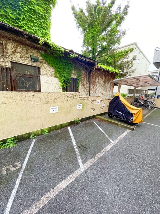 バイク置き場 オリトハイツ