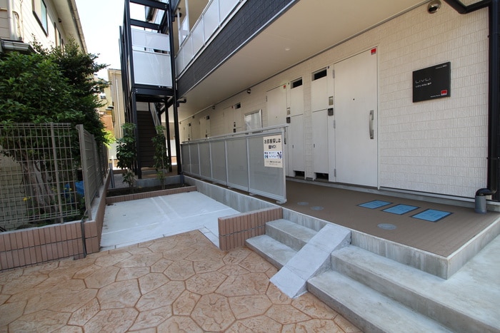 エントランス部分 リブリ・ＫＯＵ　登戸