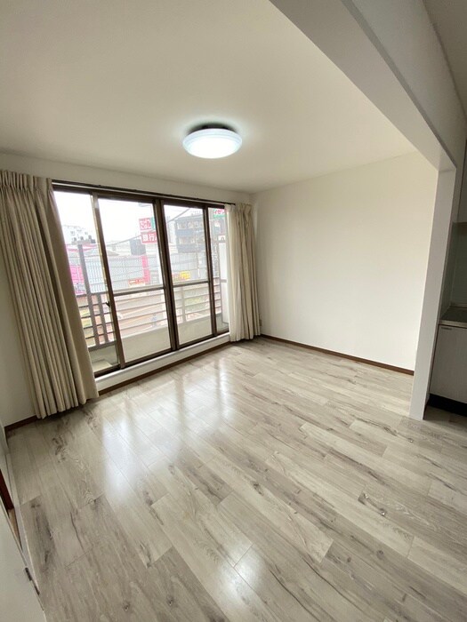 居室 鈴与レジデンス