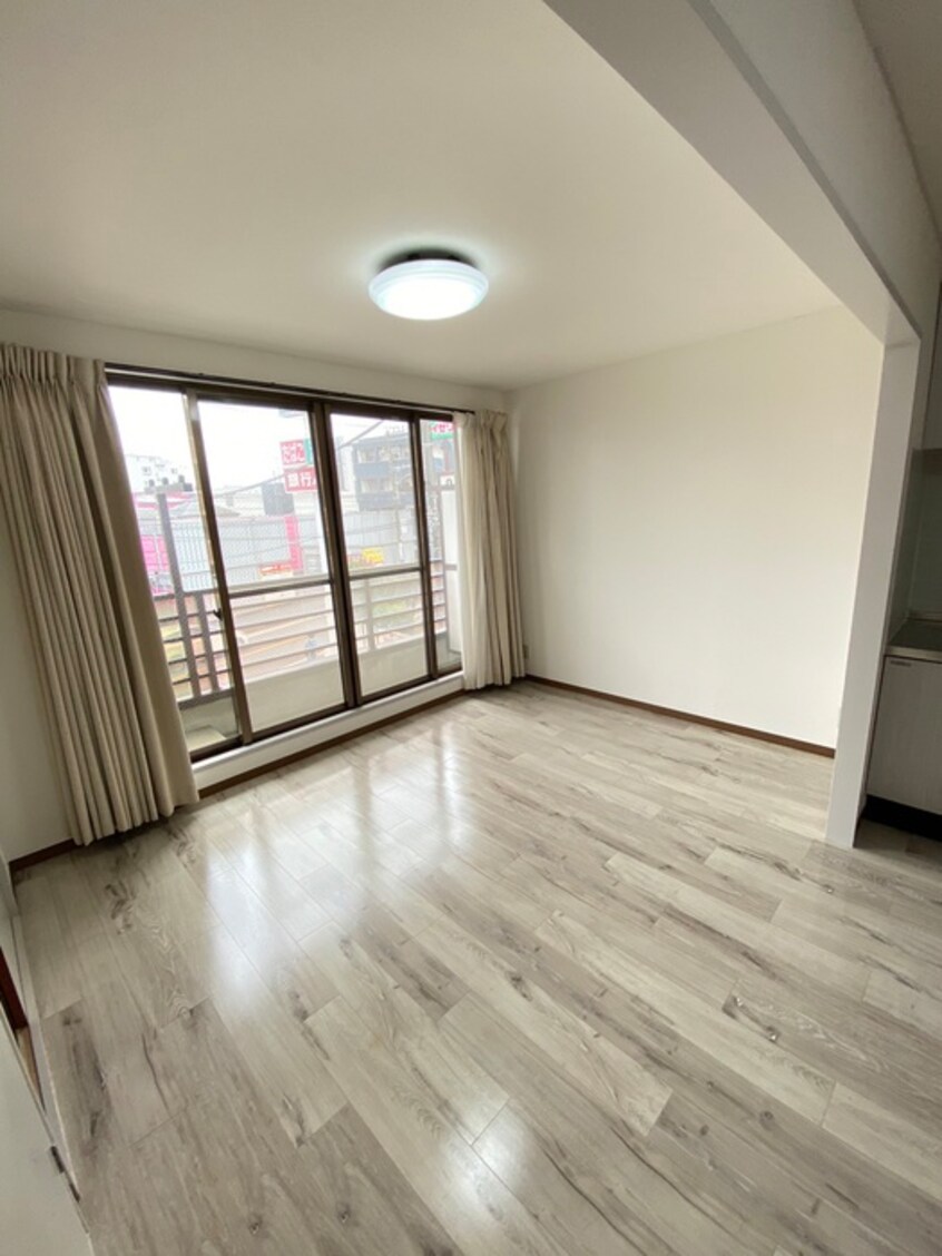 居室 鈴与レジデンス