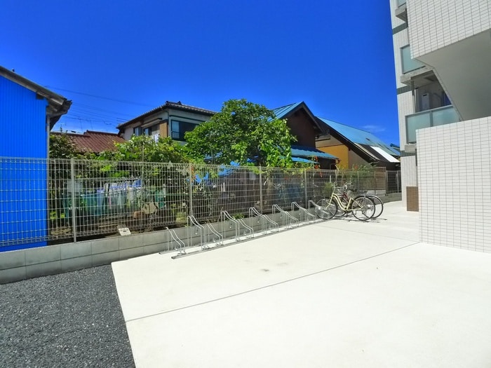 駐輪場 サムティレジデンス船橋海神