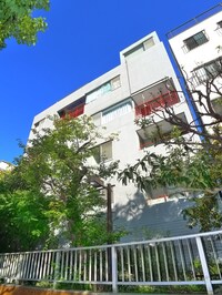インペリアビル