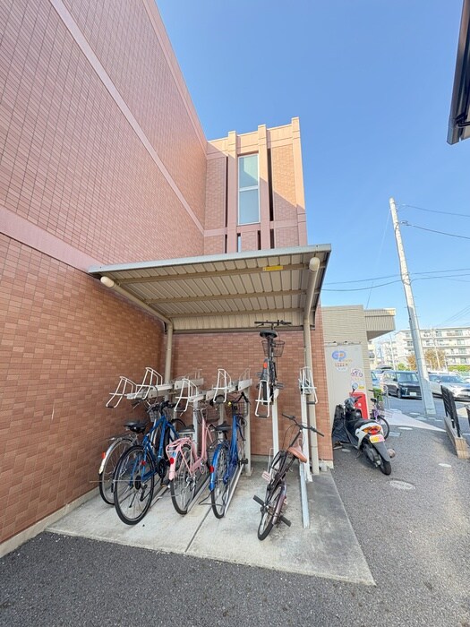 駐輪場 レジデンスハライチＣ