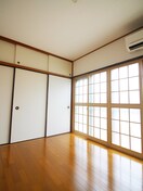 居室 鈴木ﾊｲﾂ