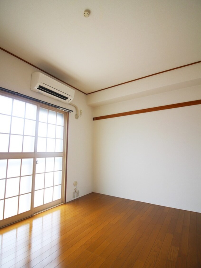 居室 鈴木ﾊｲﾂ