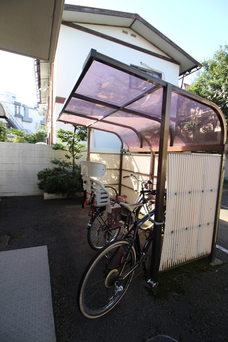 駐輪場 鈴木ﾊｲﾂ