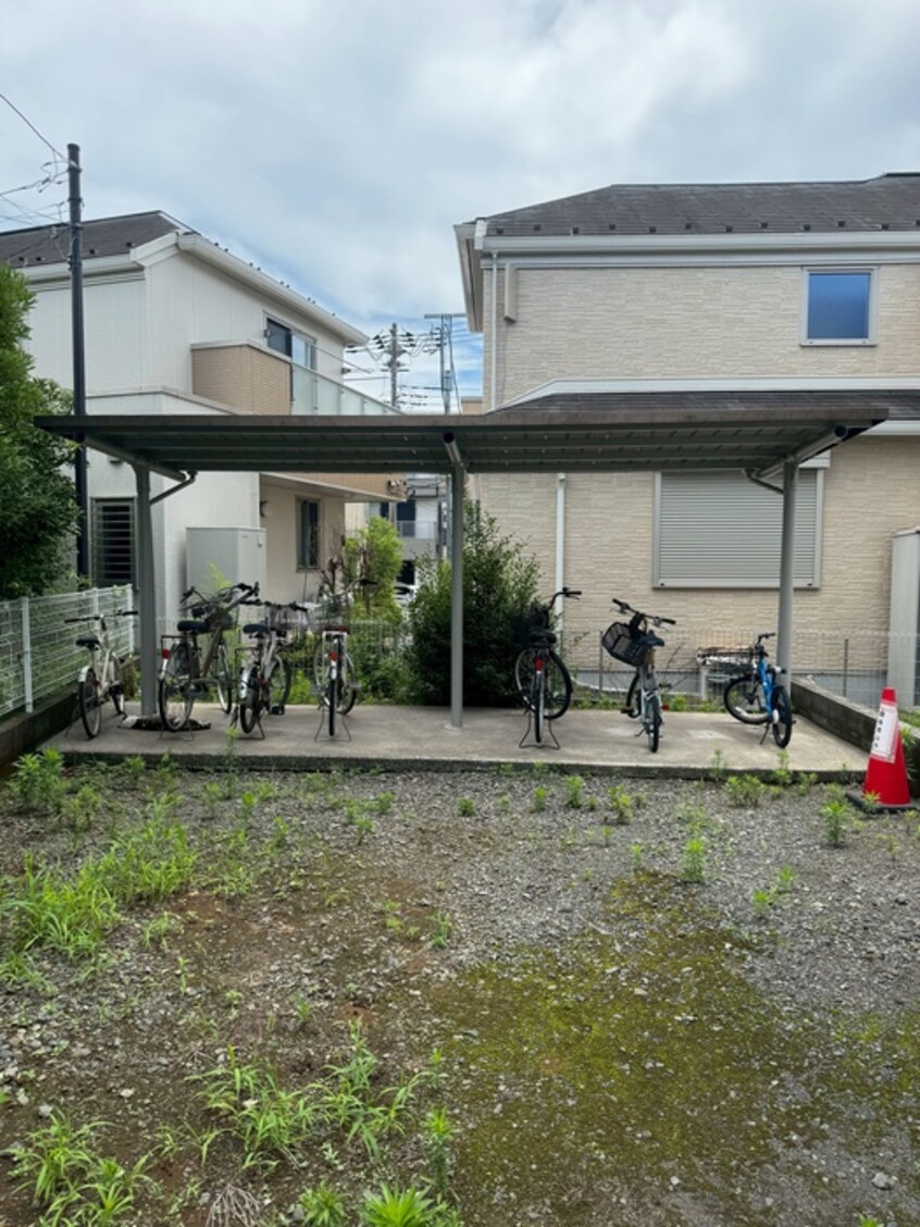 駐輪場 クロノス東戸塚