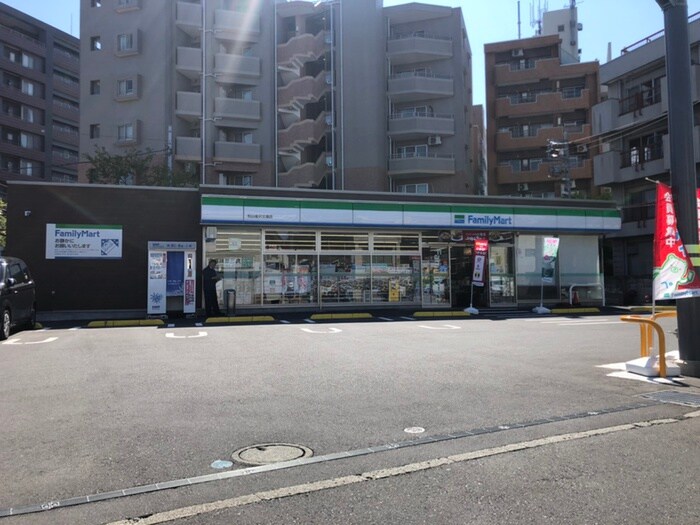 ファミリーマート 松山金沢文庫店(コンビニ)まで550m 大武ハイツ