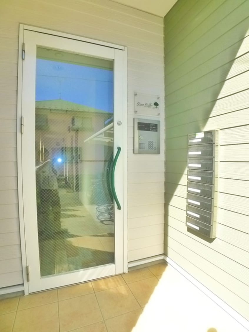 エントランス部分 グリーンゲイブルズ