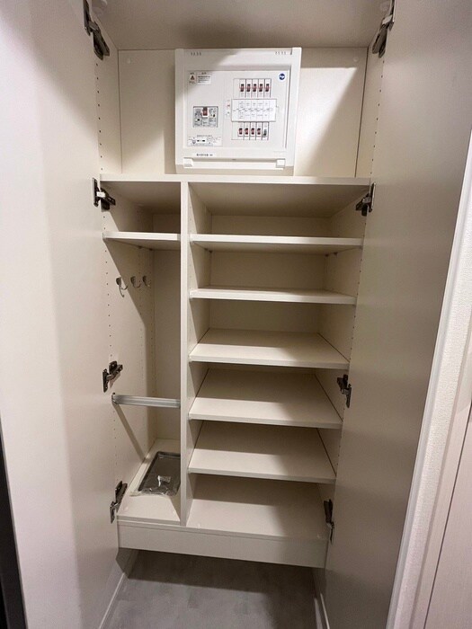 靴箱 ドゥーエ三ノ輪Ⅰ