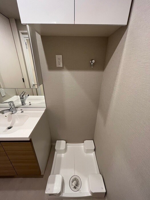 洗濯機置場 ドゥーエ三ノ輪Ⅰ