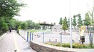 物件(公園)まで300m ドゥーエ三ノ輪Ⅰ