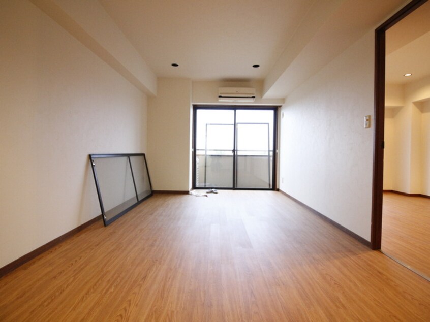 居室 綾東ヴィレヂ弐番館