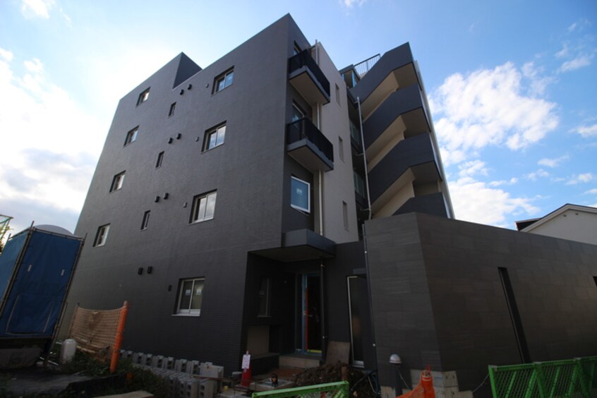 建築中 カーサ・ルミナーレ