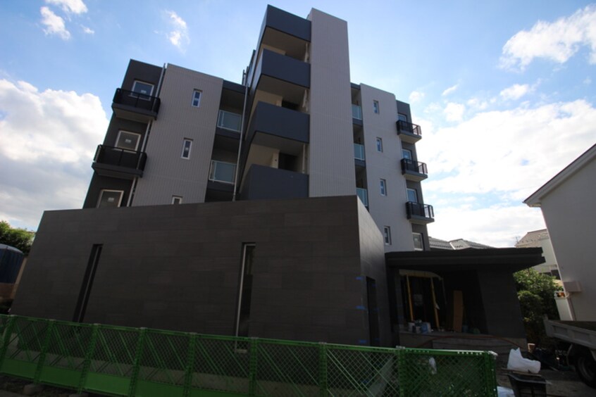 建築中 カーサ・ルミナーレ