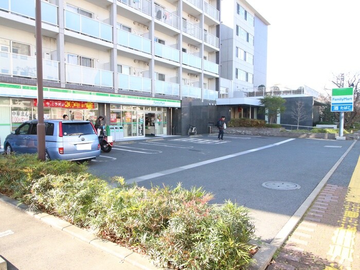 ファミリーマート大岡二丁目店(コンビニ)まで450m シエル弘明寺