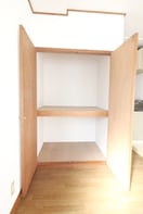 収納 ハウス弦巻