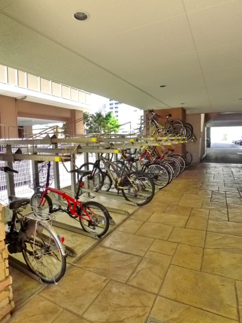 駐輪場 スペリオルクラブ