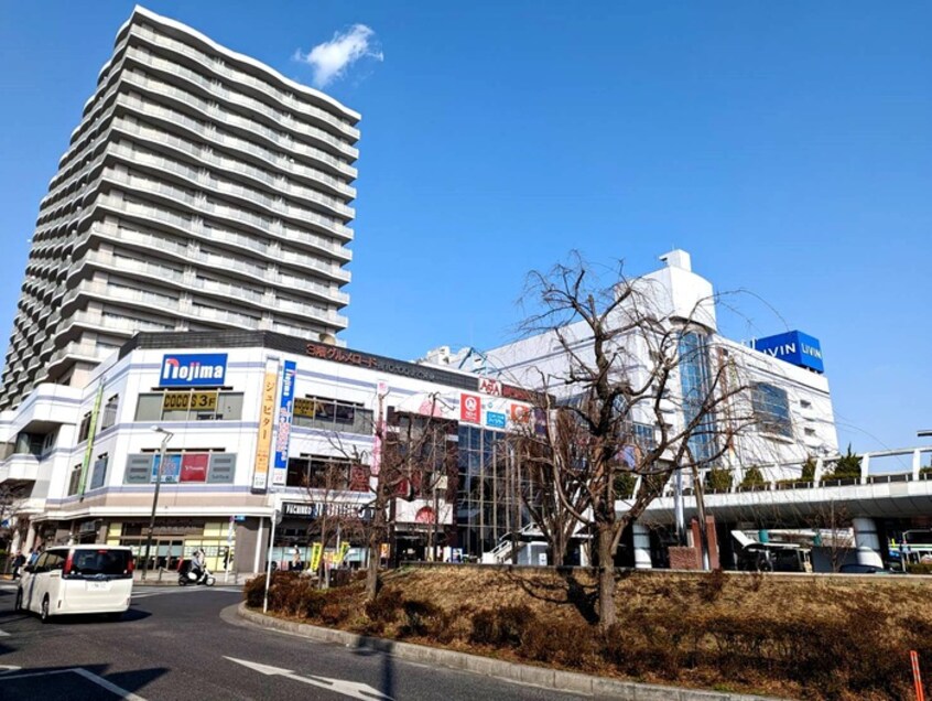 駅前商業ビル「ASTA」(スーパー)まで400m 仮）西東京市田無町２丁目新築