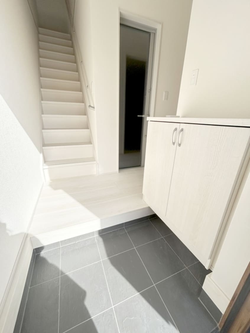 玄関 仮)ガレージハウス久喜青毛