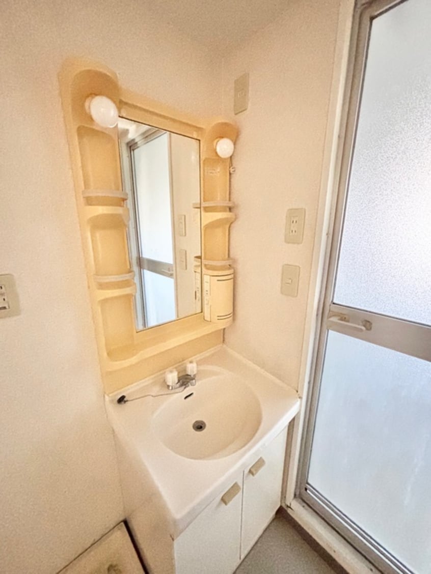 洗面 カサベルデ弐番館