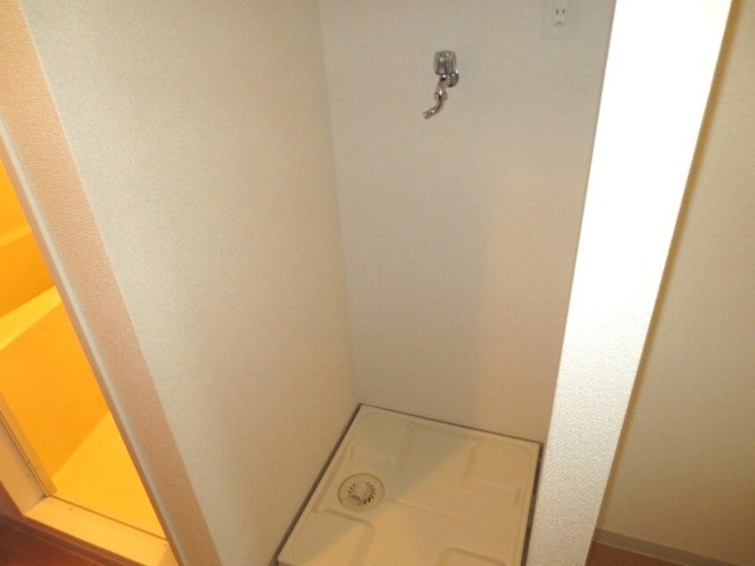 洗濯機置場 メルベージュＭＲＭ