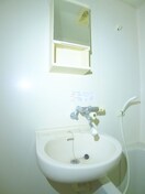 洗面 万精ハイツ