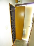 玄関 万精ハイツ