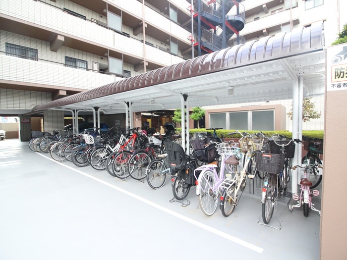 駐輪場 新川崎ロイヤルパレス