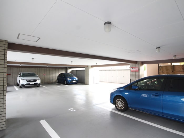 駐車場 新川崎ロイヤルパレス