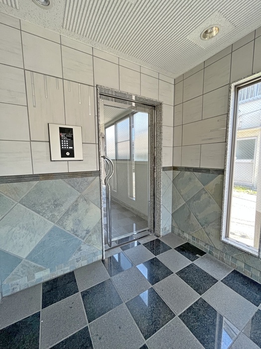 エントランス部分 ベルパレス