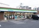 ファミリーマート(コンビニ)まで398m ベルパレス