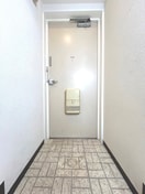 玄関 東陽レンタカービル