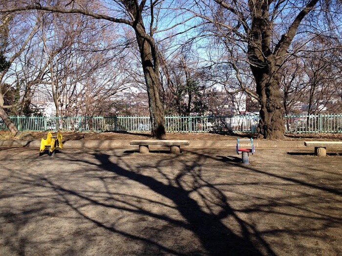 矢の山公園(公園)まで290m フロイデハイム