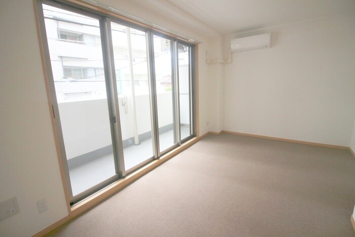 居室 フラバンジェノール