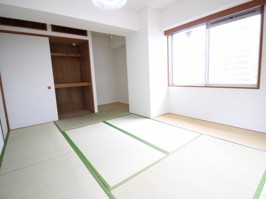 収納 シティ・ヴィラ本町
